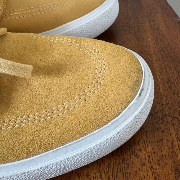 Nike SB Zoom Stefan Janoski in Celestial Gold - Picture 2 of 15